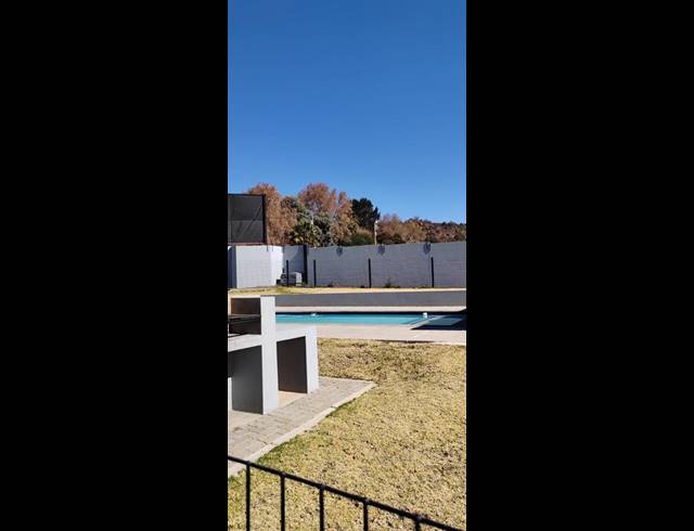 2 BEDROOM TOWNHOUSE FOR SALE IN MONDEOR